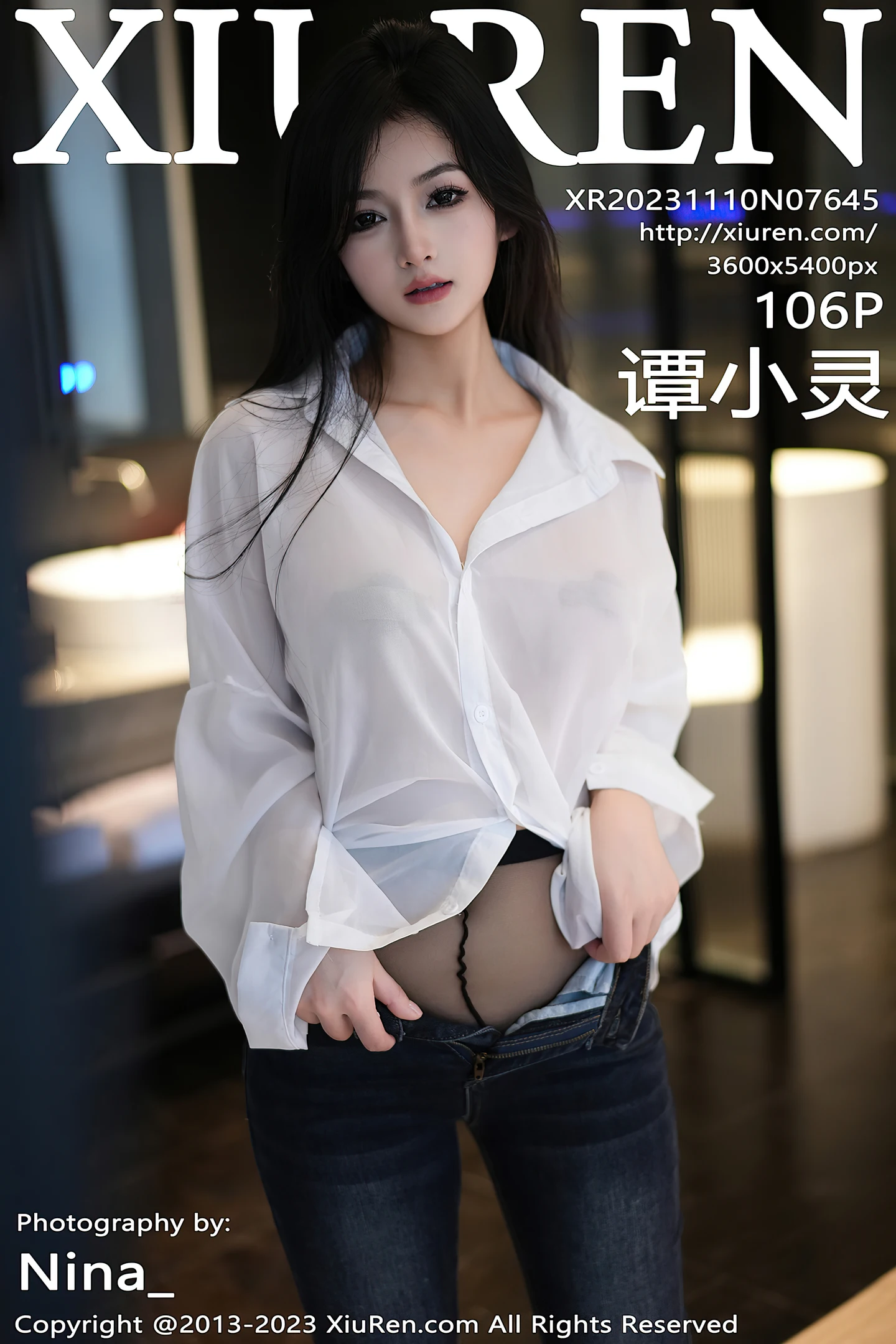 [XiuRen秀人网]No.7645_模特谭小灵性感白T配简约牛仔裤露超薄黑丝秀惹火身材诱惑写真106P-秀人网 - XiuRen.Xyz